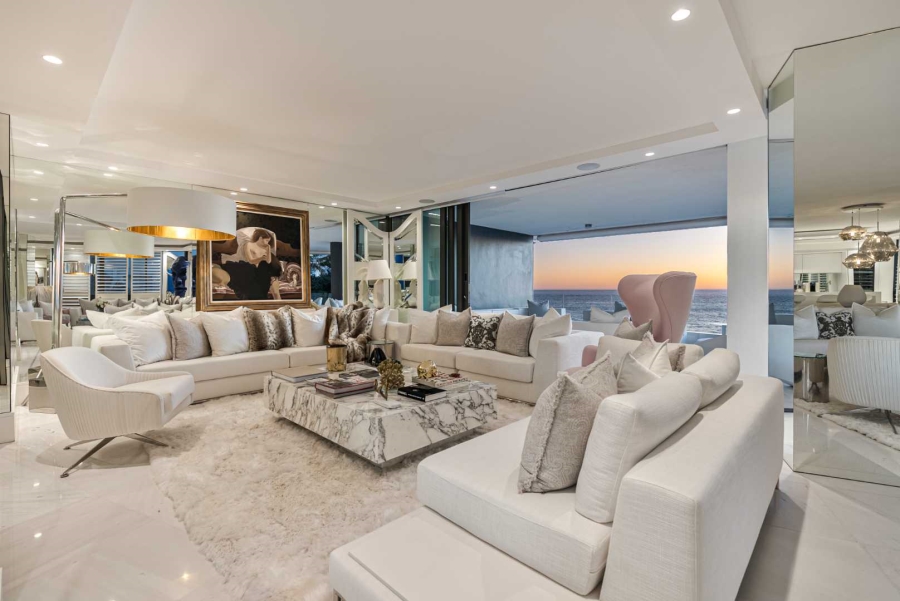 4 Bedroom Property for Sale in Clifton Western Cape